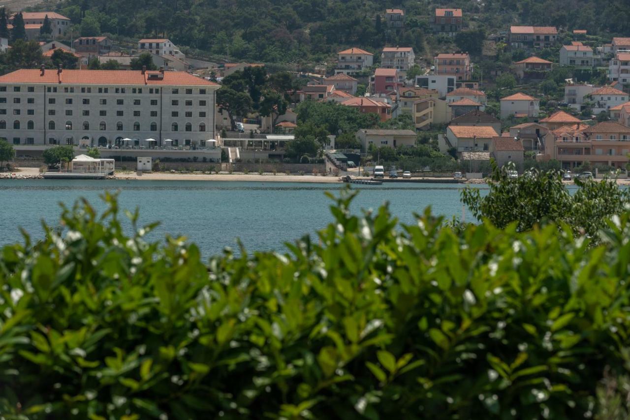 Apartments Flora Trogir Exterior foto